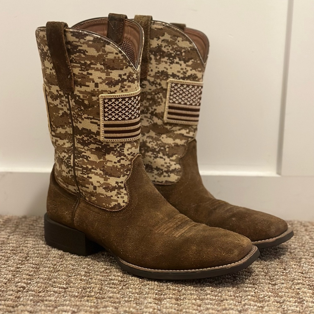 Ariat brand Sport Patriot Western Boot, in antique Mocha suede, size men’s 12D